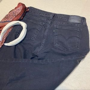 Levi’s 711 Skinny size 27 denim jeans in faded black